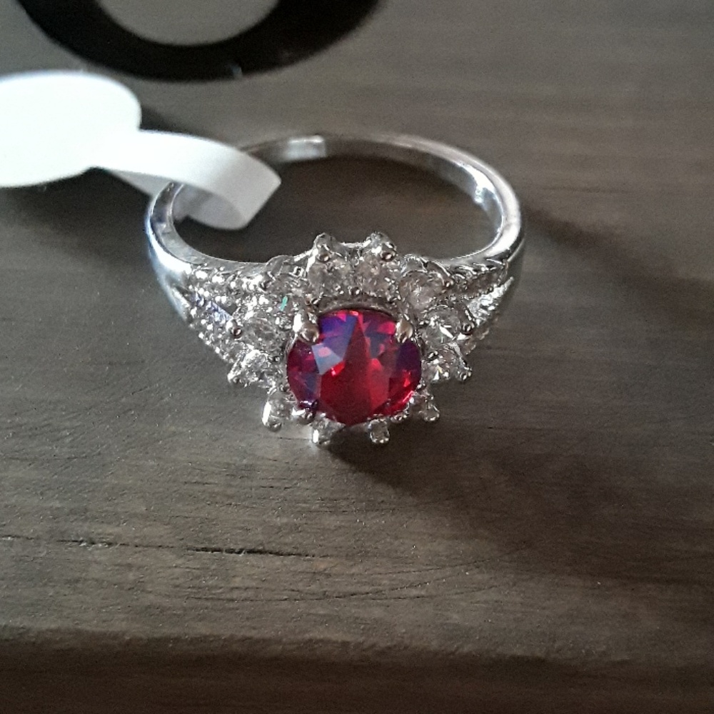 Ruby ring - Picture 2 of 2